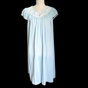 VTG 70s Romantic Traditions Blue Lace Embroidered Nightgown S/M Cottagecore